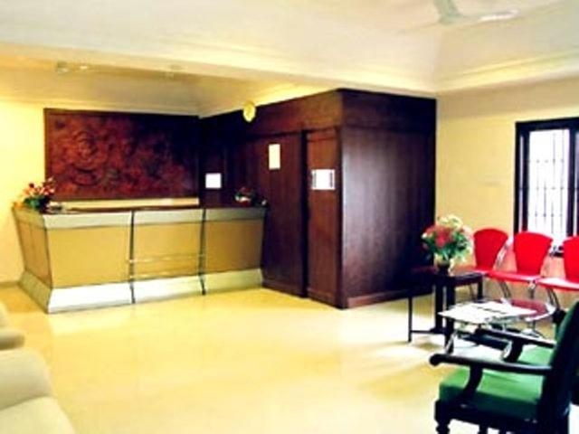 Issacs Regency Hotel Sultan Bathery Exterior foto